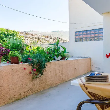 Lapad Gardin アパート