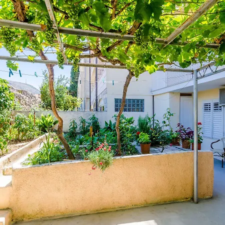Lapad Gardin *
